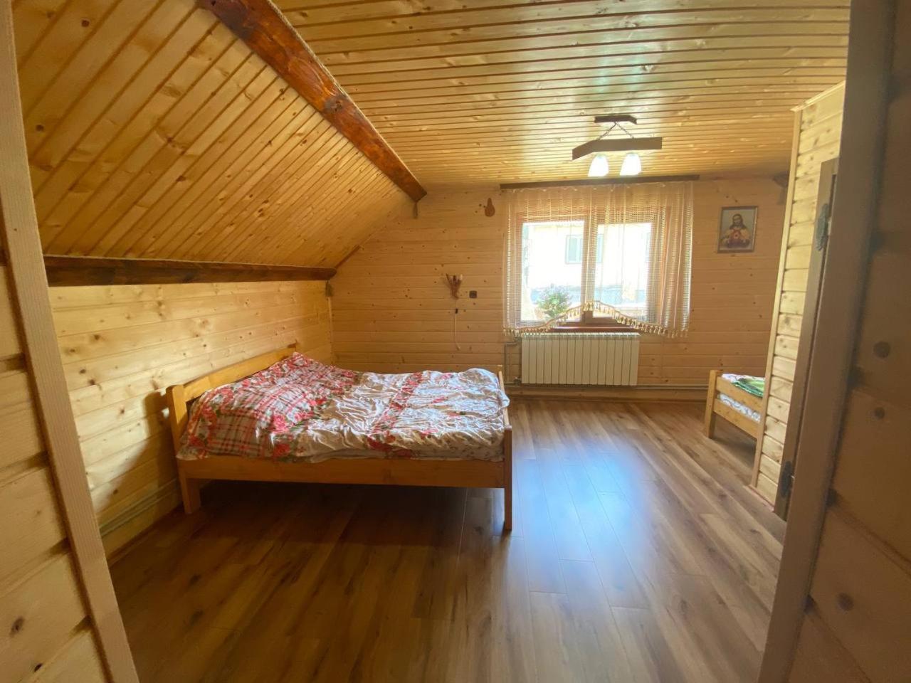 Holiday home відпочинок в карпатах Verkhne-Studenyy